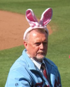 bert blyleven wearing bunny ears